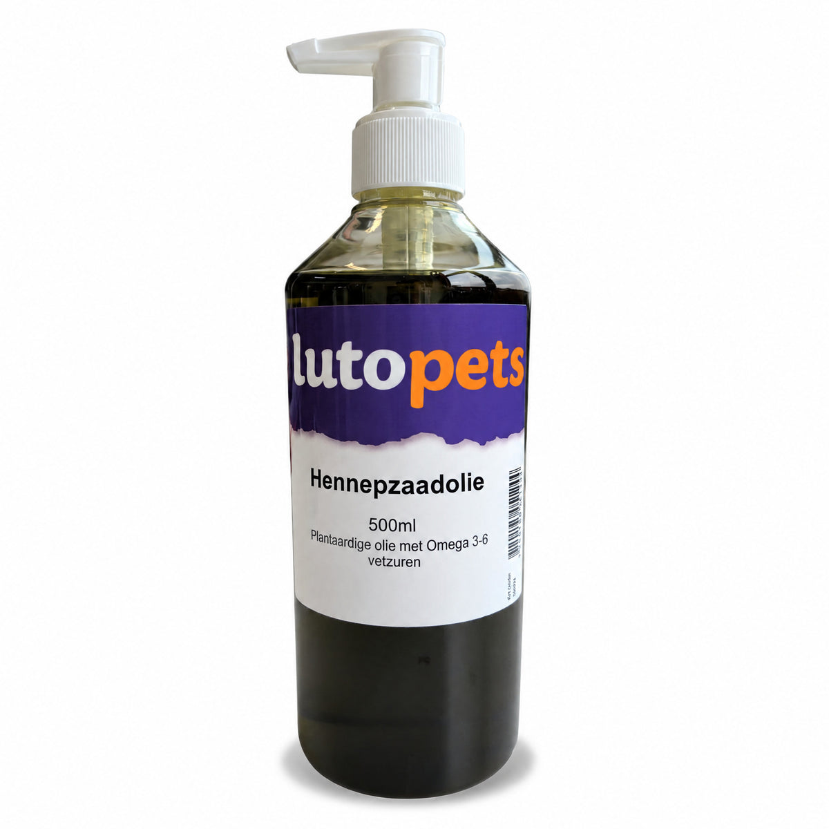 Fles Lutopets Hennepzaadolie 500 ml met doseerpomp, gevuld met donkergroene koudgeperste hennepzaadolie